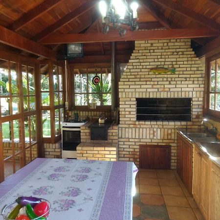 Casa Das Palmeiras + Quiosque Bento Goncalves Ngoại thất bức ảnh